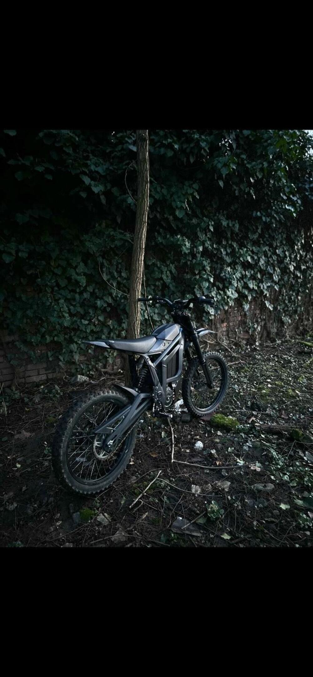 Talaria Moto Sting TL3000 L1e (2023 - 24) (2)