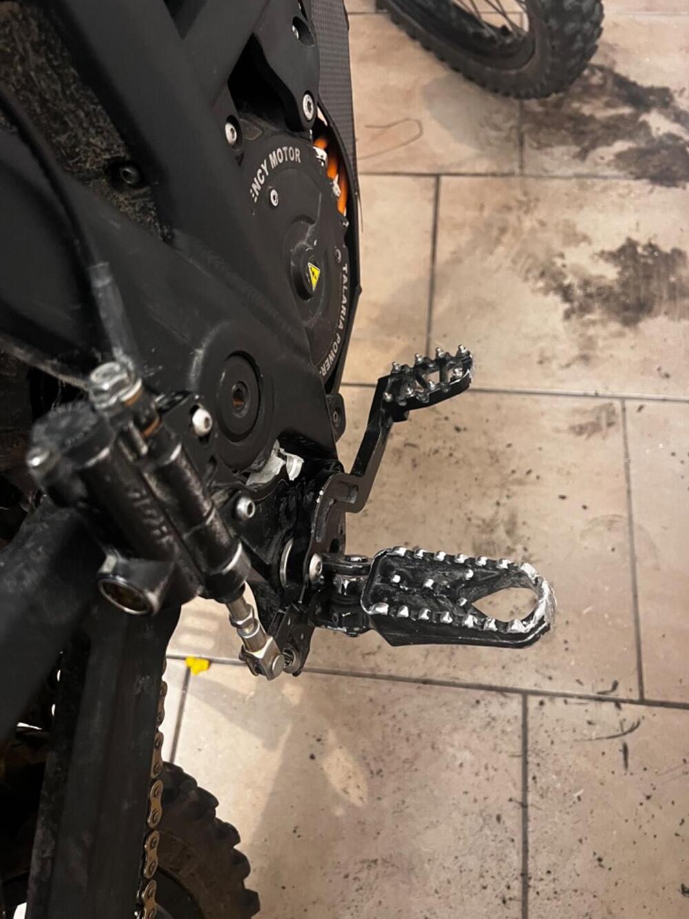 Talaria Moto Sting TL3000 L1e (2023 - 24) (10)