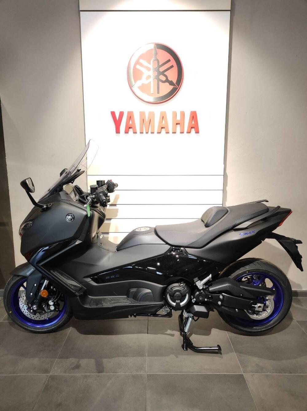 Yamaha T-Max 560 (2025 - 26) (2)
