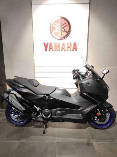 Yamaha T-Max 560 (2025 - 26) usata