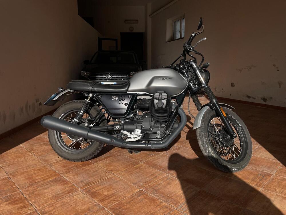 Moto Guzzi V7 III Rough (2018 - 20) (3)