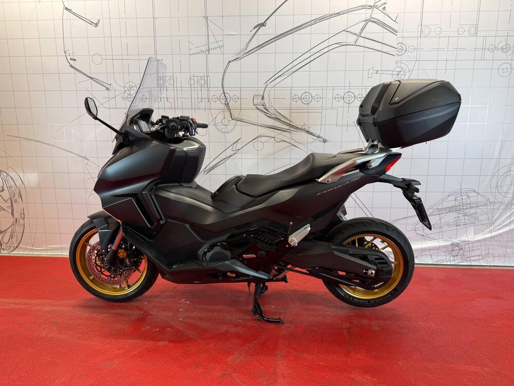 Honda Forza 750 DCT Urban (2021 - 24) (4)