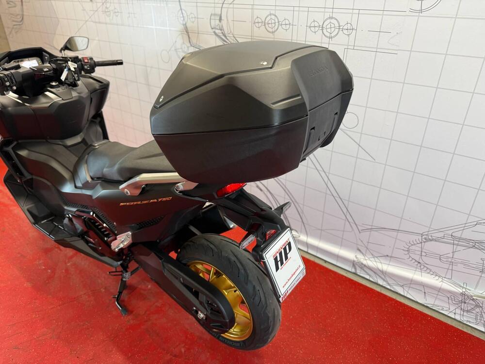 Honda Forza 750 DCT Urban (2021 - 24) (16)