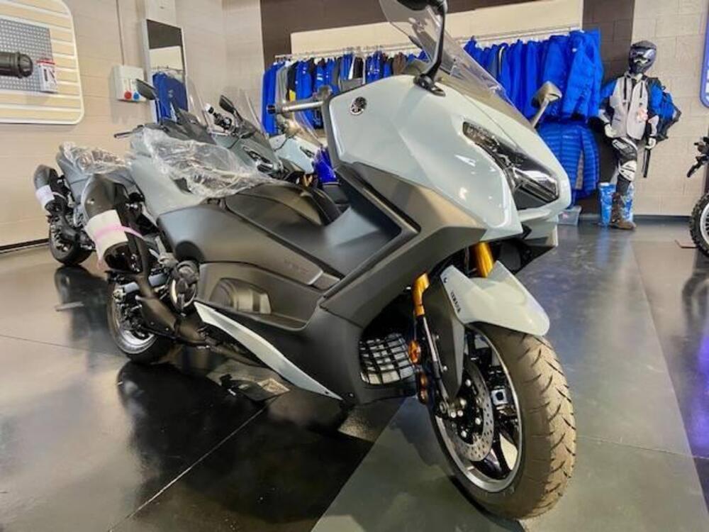 Yamaha T-Max 560 Tech Max (2025 - 26)