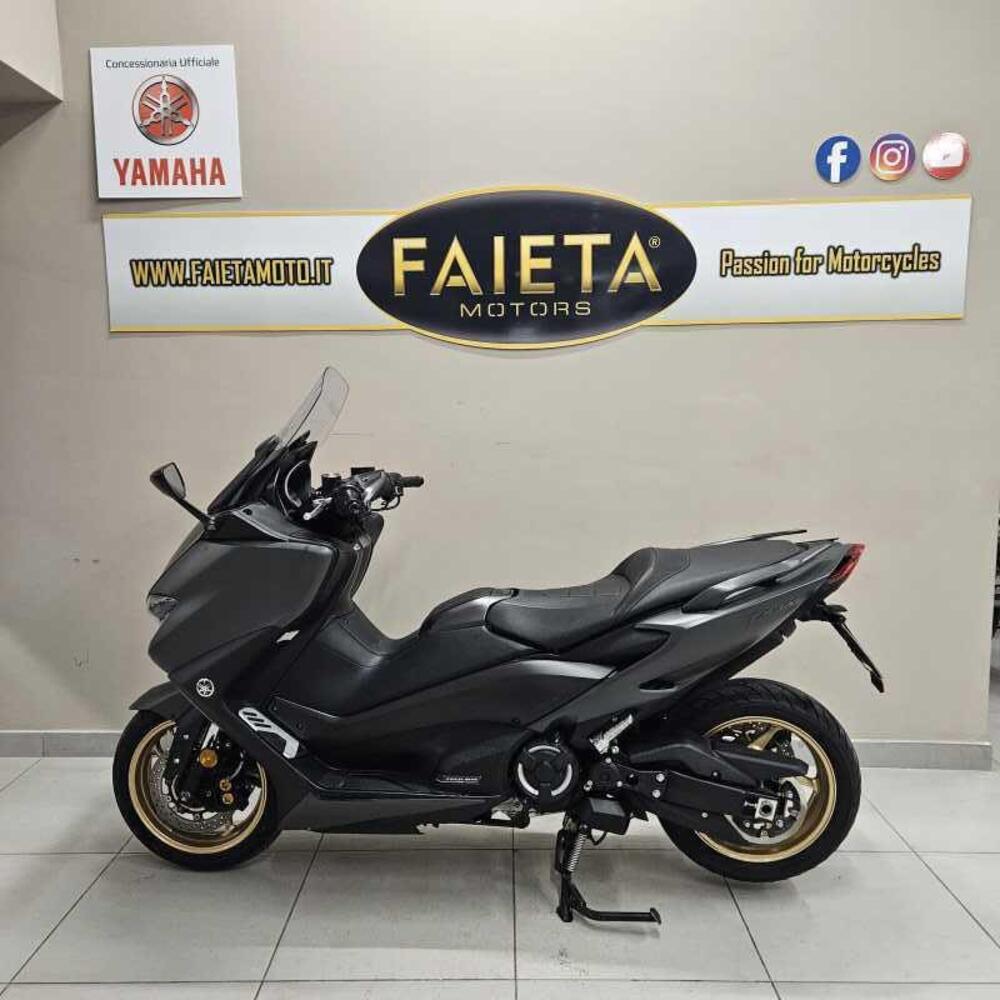 Yamaha T-Max 560 Tech Max (2021)