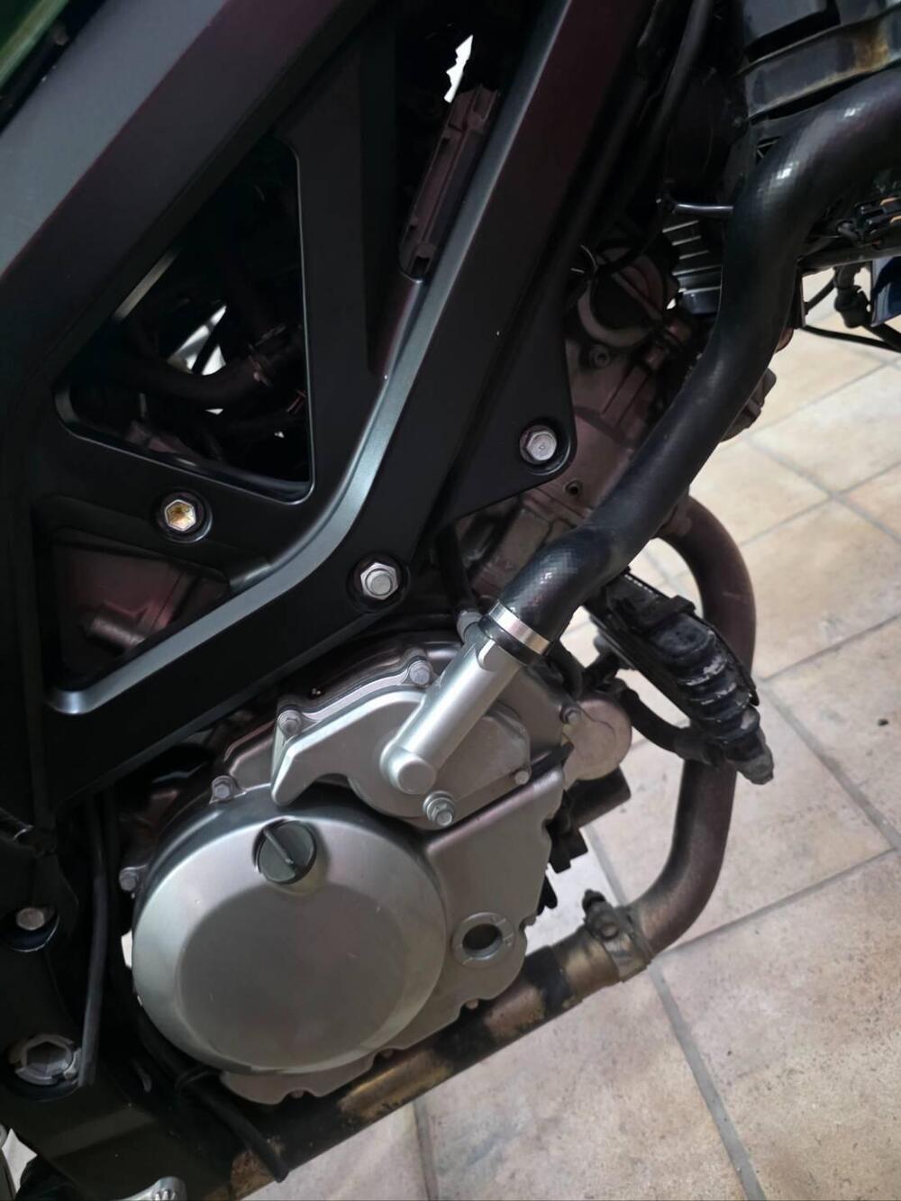 Suzuki SV 650 (2006 - 11) (4)