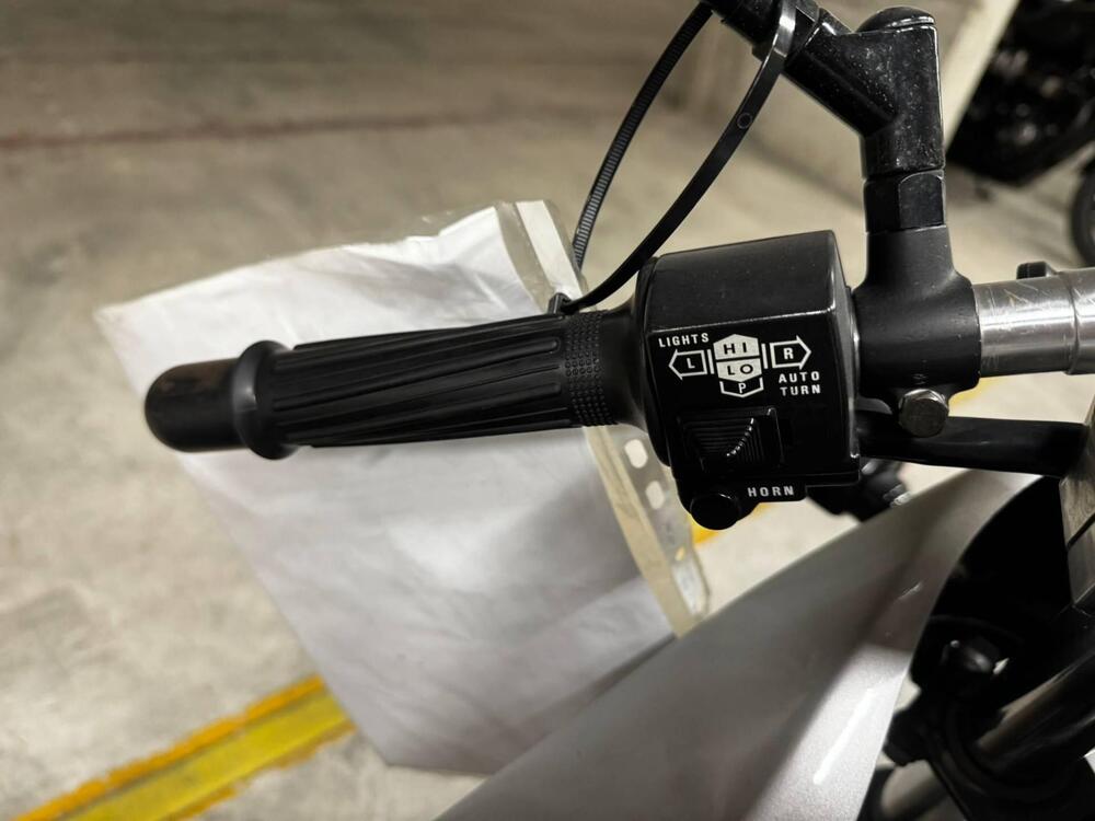 Suzuki GSX 1100S Katana (11)