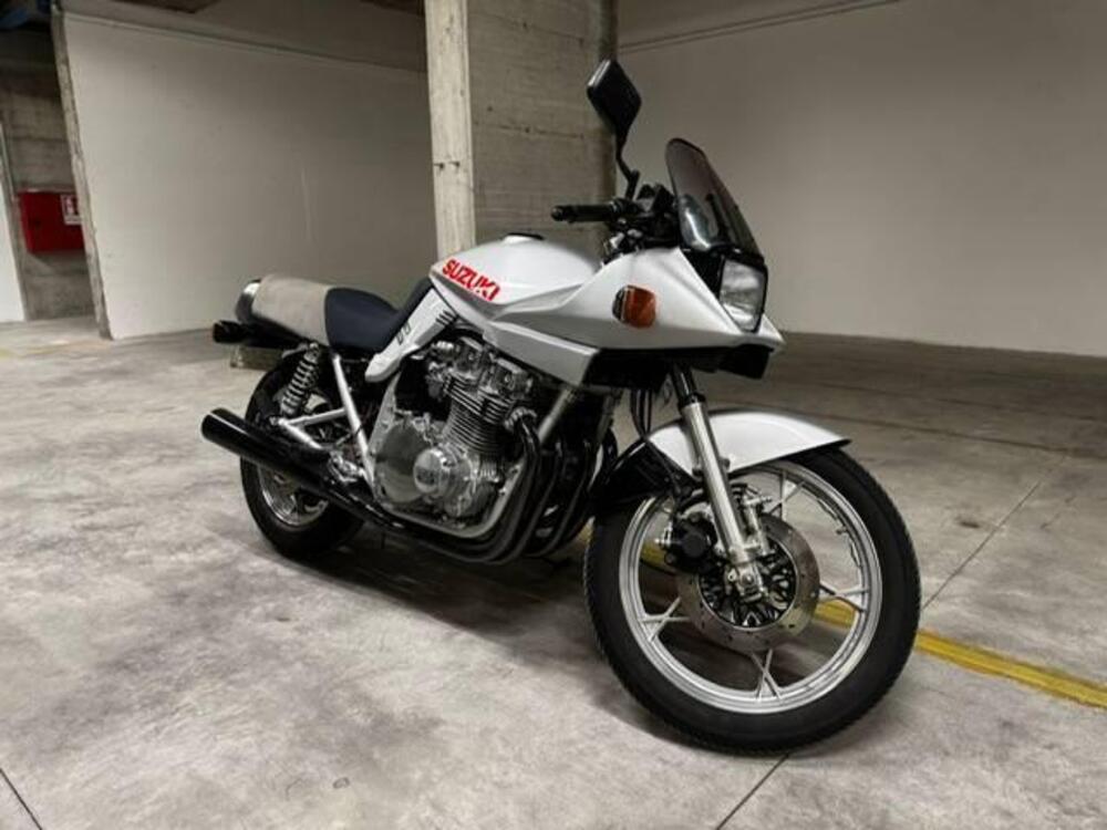 Suzuki GSX 1100S Katana (2)