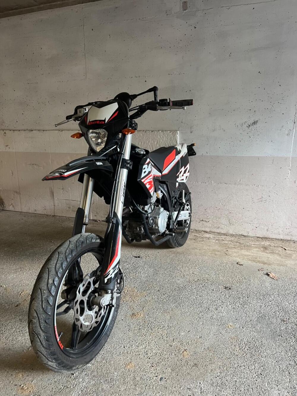 Betamotor RR 125 4T Motard LC (2018 - 20) (2)
