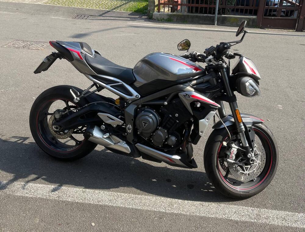 Triumph Street Triple RS (2020 - 22) (4)