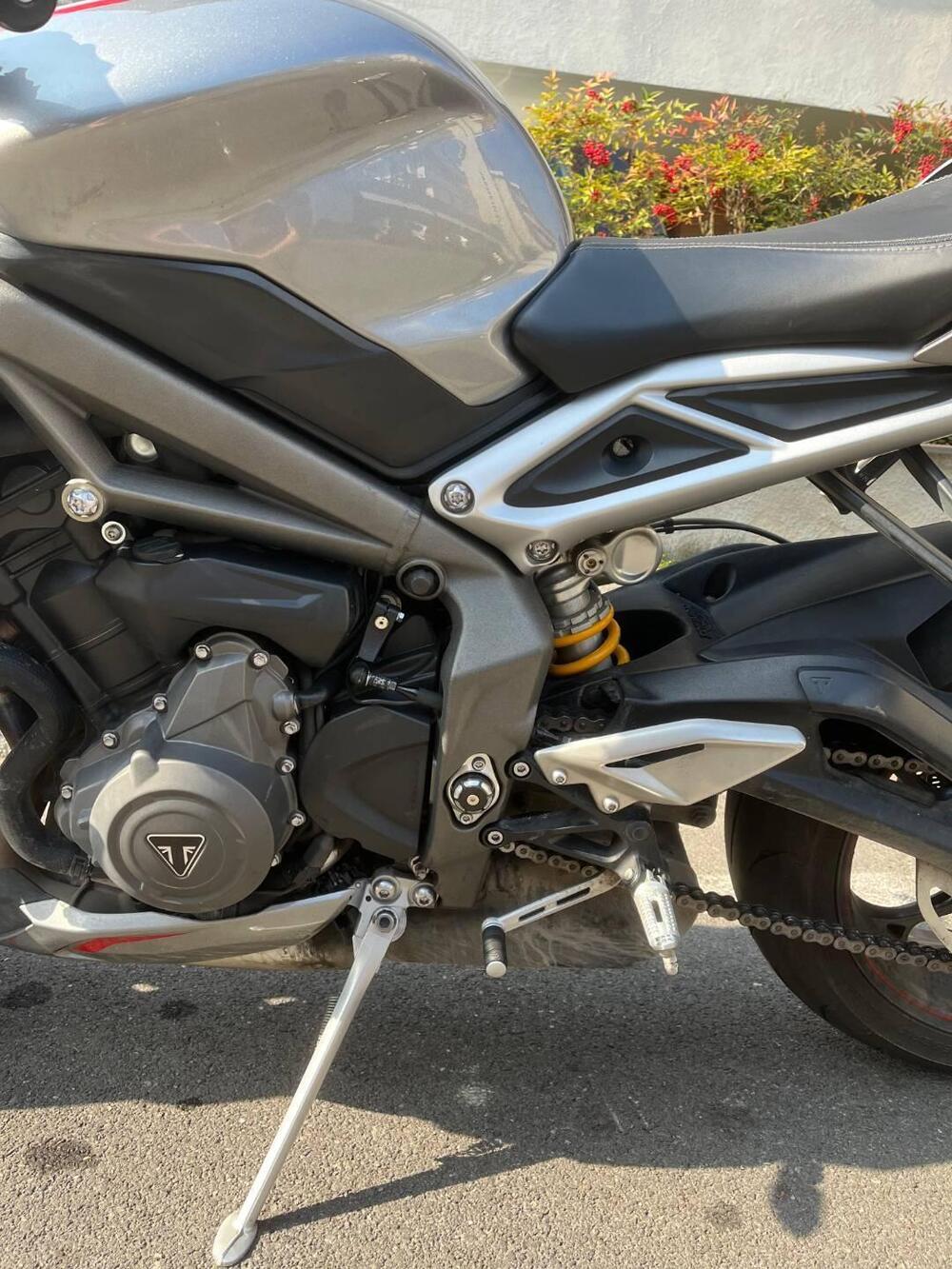 Triumph Street Triple RS (2020 - 22) (10)