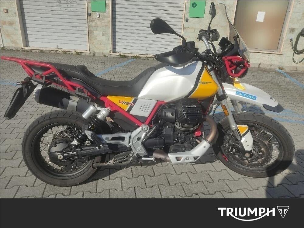 Moto Guzzi V85 TT Evocative Graphics (2019 - 20) (5)