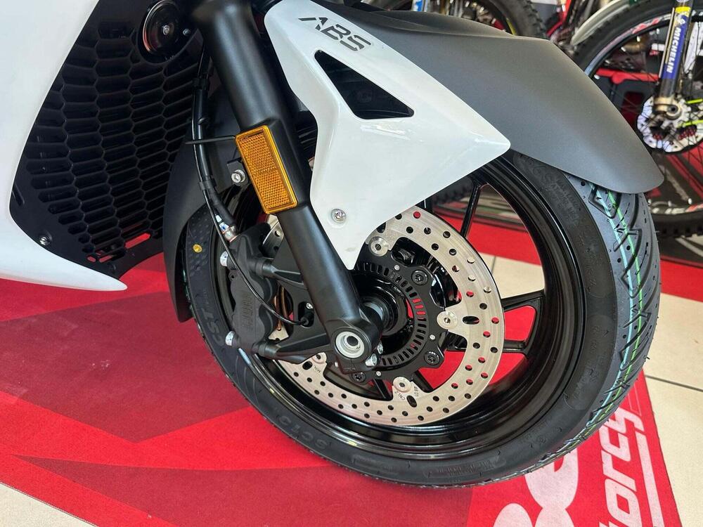 Zontes ZT368-E (2025 - 26) (11)