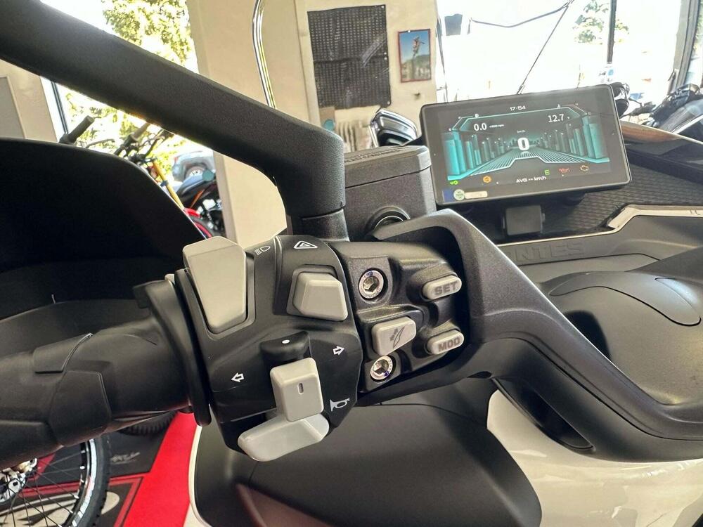 Zontes ZT368-E (2025 - 26) (17)