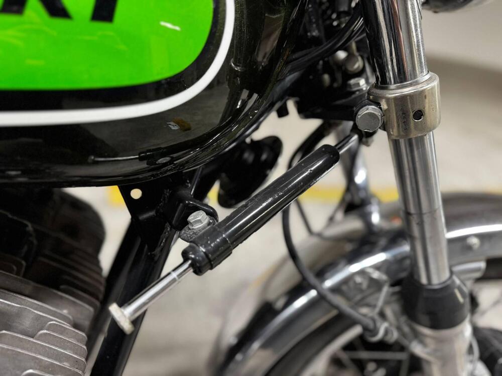 Kawasaki  MACH 3  (4)