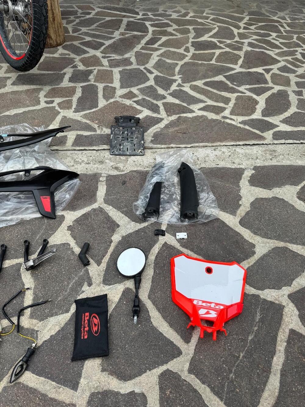 Betamotor RR 125 4T Enduro LC (2021 - 23) (11)