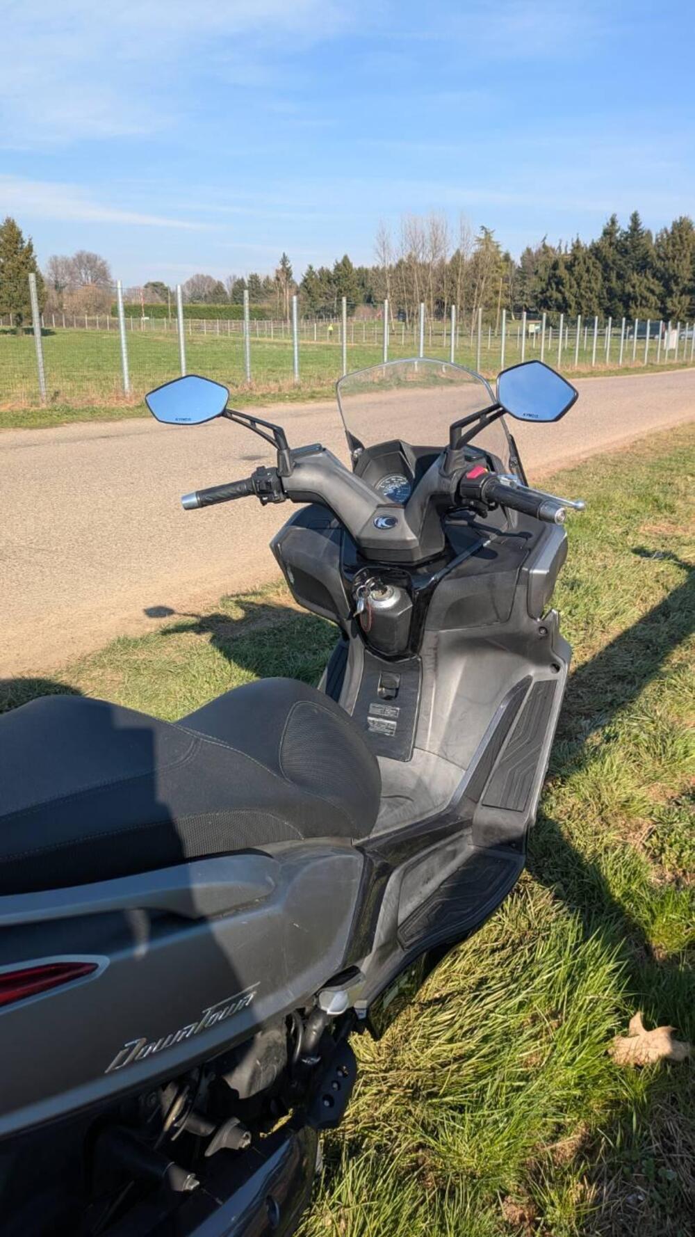 Kymco Downtown 350i ABS (2016 - 20) (9)