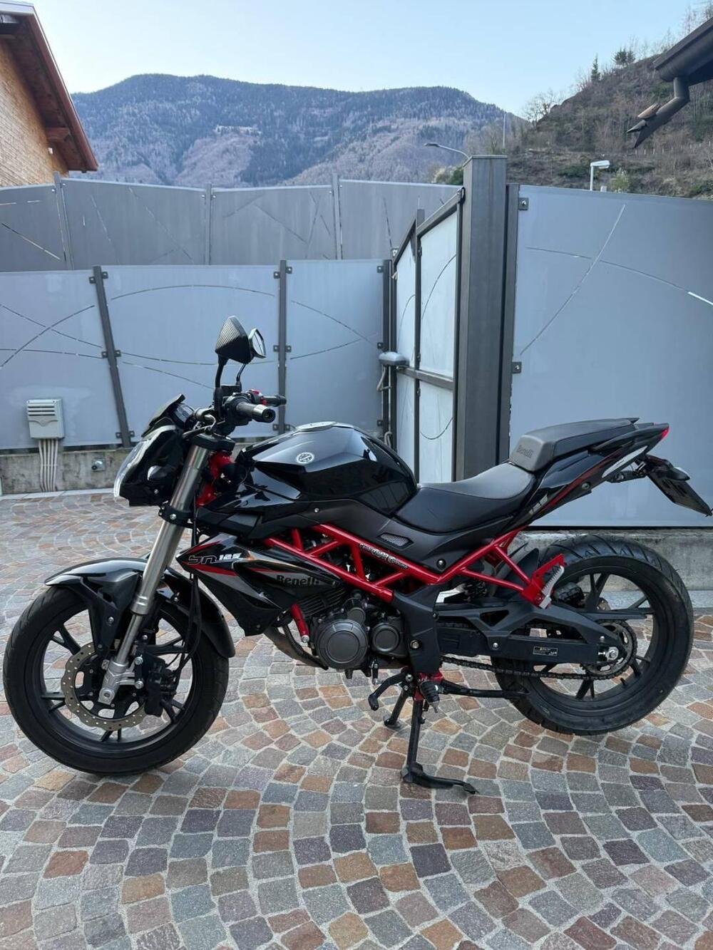 Benelli BN 125 (2021 - 25) (12)