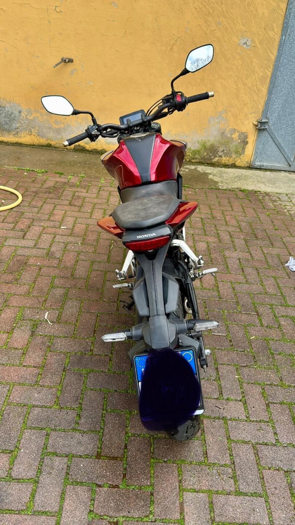 Honda CBR 125 R (2007 - 17) (4)