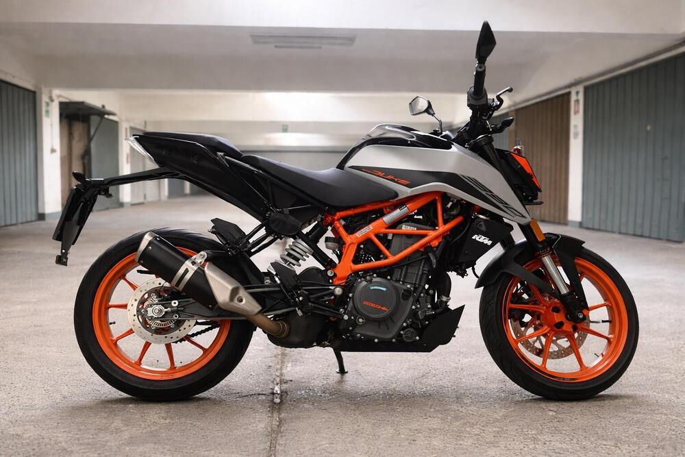 KTM 390 Duke (2021 - 23) (2)