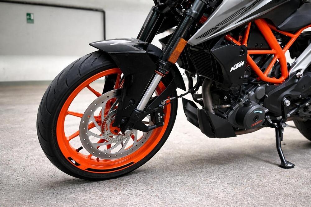 KTM 390 Duke (2021 - 23) (3)