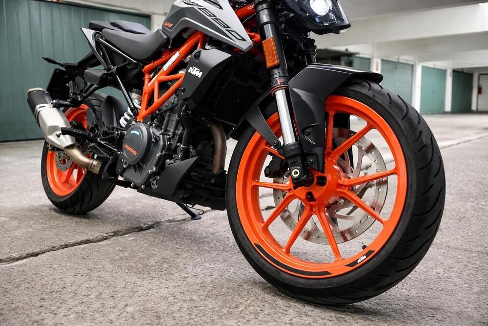 KTM 390 Duke (2021 - 23) (4)