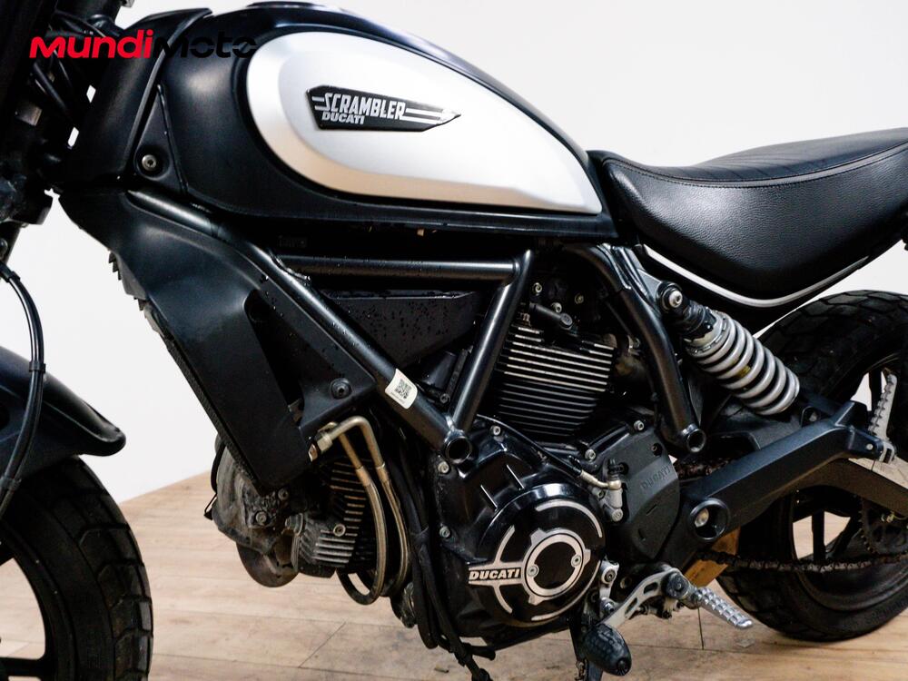 Ducati Scrambler 800 Icon Dark (2020) (9)