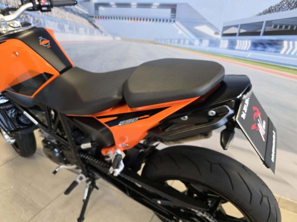 KTM 690 Duke (2016 - 19) (7)
