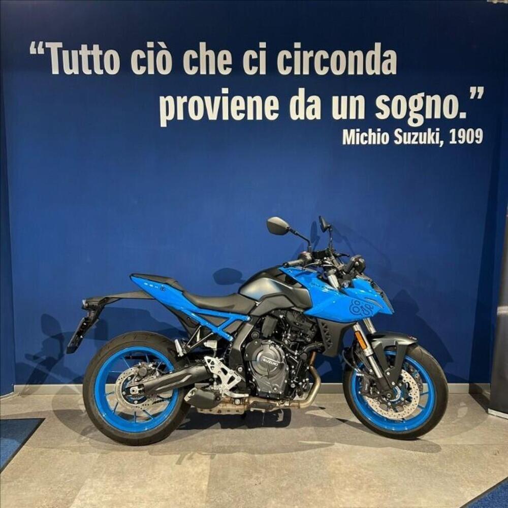 Suzuki GSX-8S (2025 - 26)