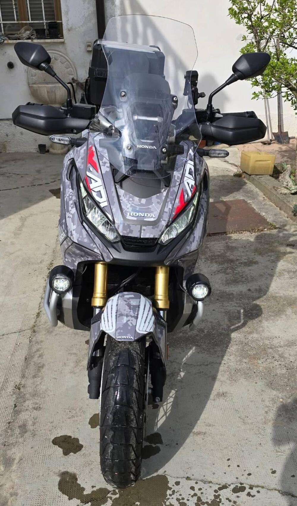 Honda X-ADV 750 (2017) (2)