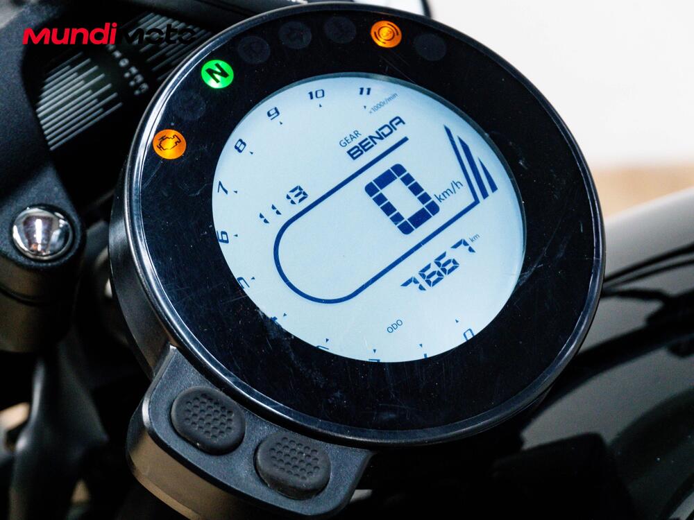 Keeway Motor V302 C (2022 - 26) (11)