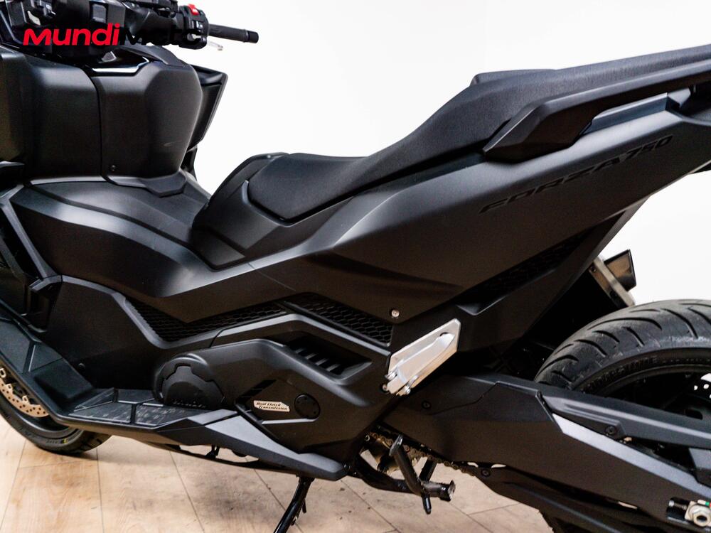 Honda Forza 750 (2025 - 26) (10)