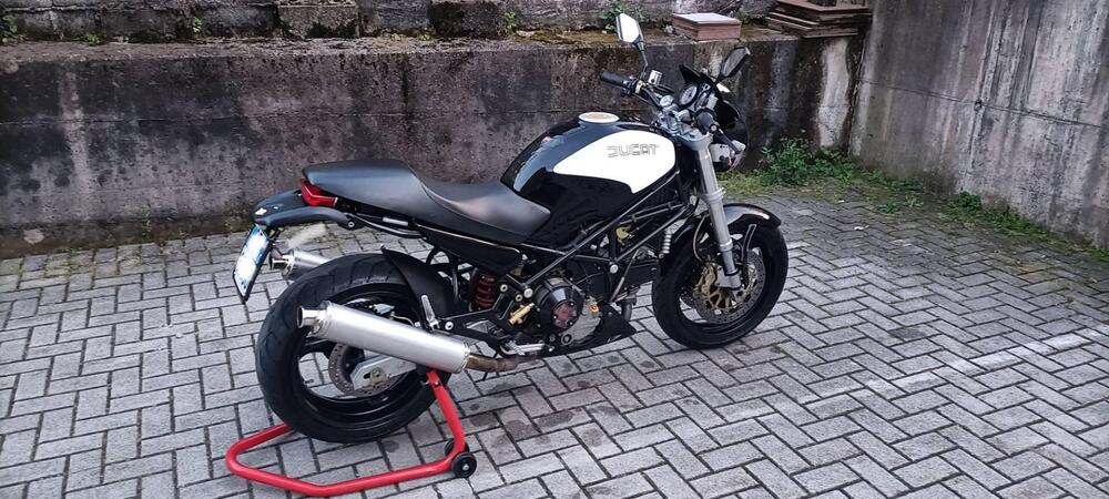 Ducati Monster 900 Dark I.E. (1999 - 02)