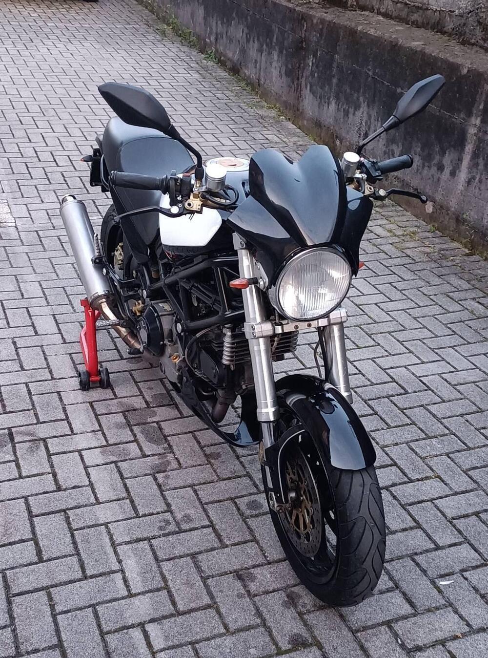 Ducati Monster 900 Dark I.E. (1999 - 02) (2)