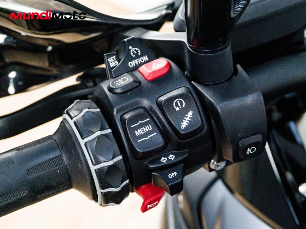 Bmw R 1300 GS Triple Black (2023 - 26) (16)