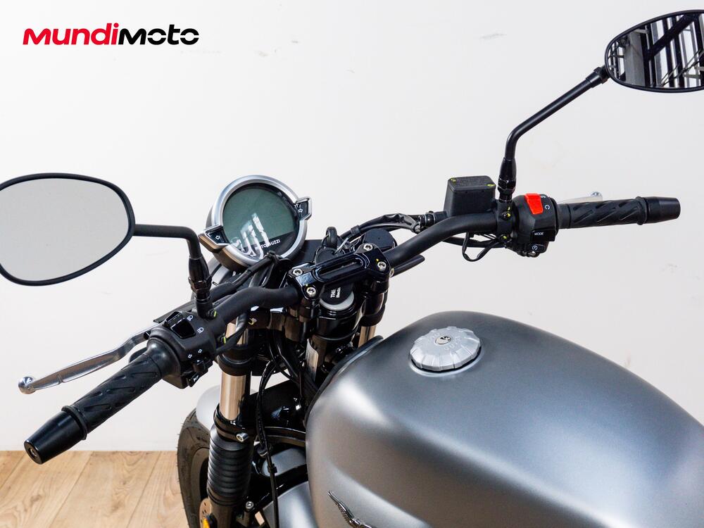 Moto Guzzi V7 850 Stone Special Abs (2021) (11)