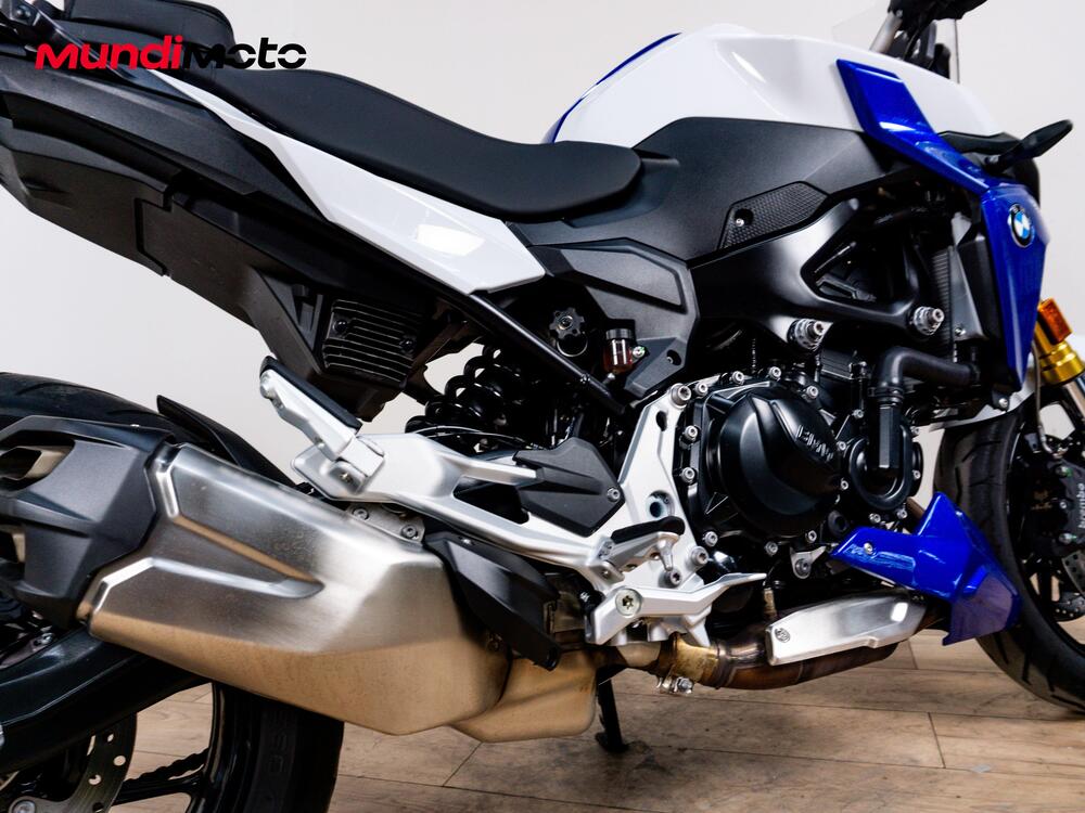 Bmw F 900 R (2021 - 24) (3)