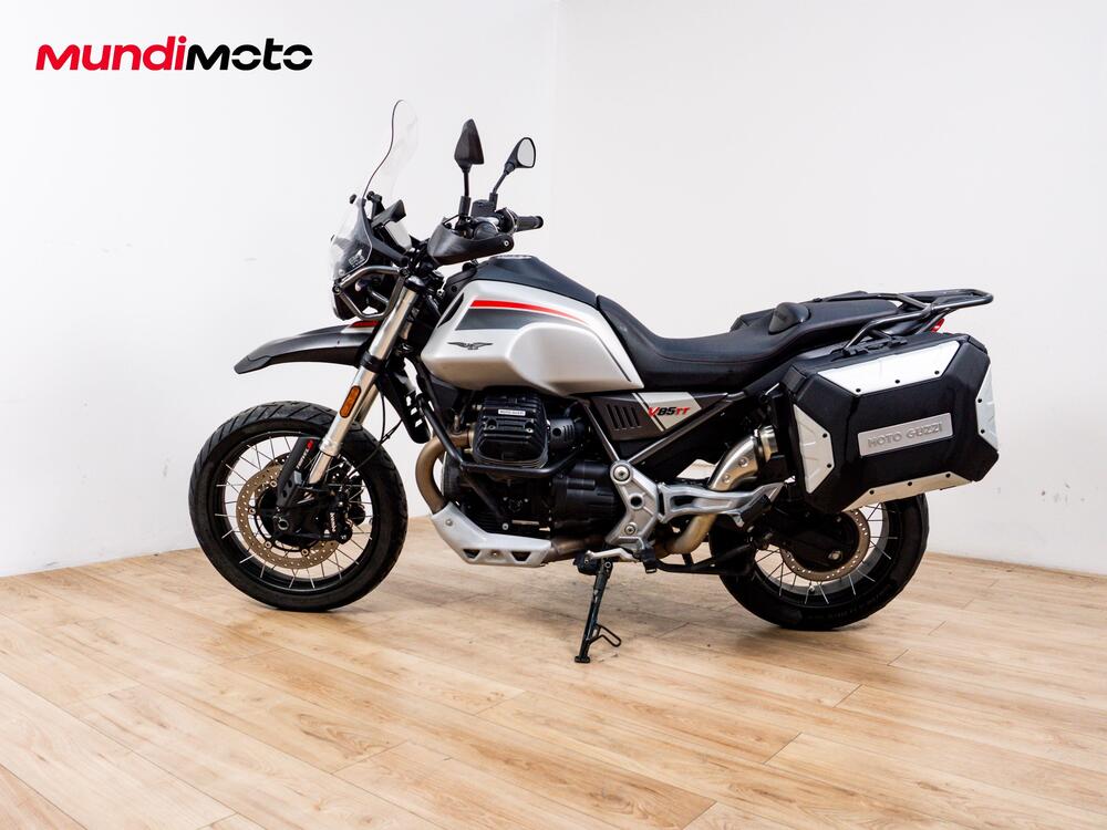 Moto Guzzi V85 TT Travel (2024 - 26) (6)