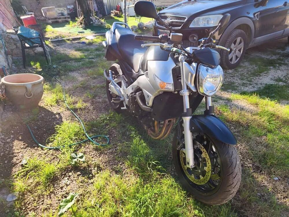 Suzuki GSR 600 (2006 - 11) (5)