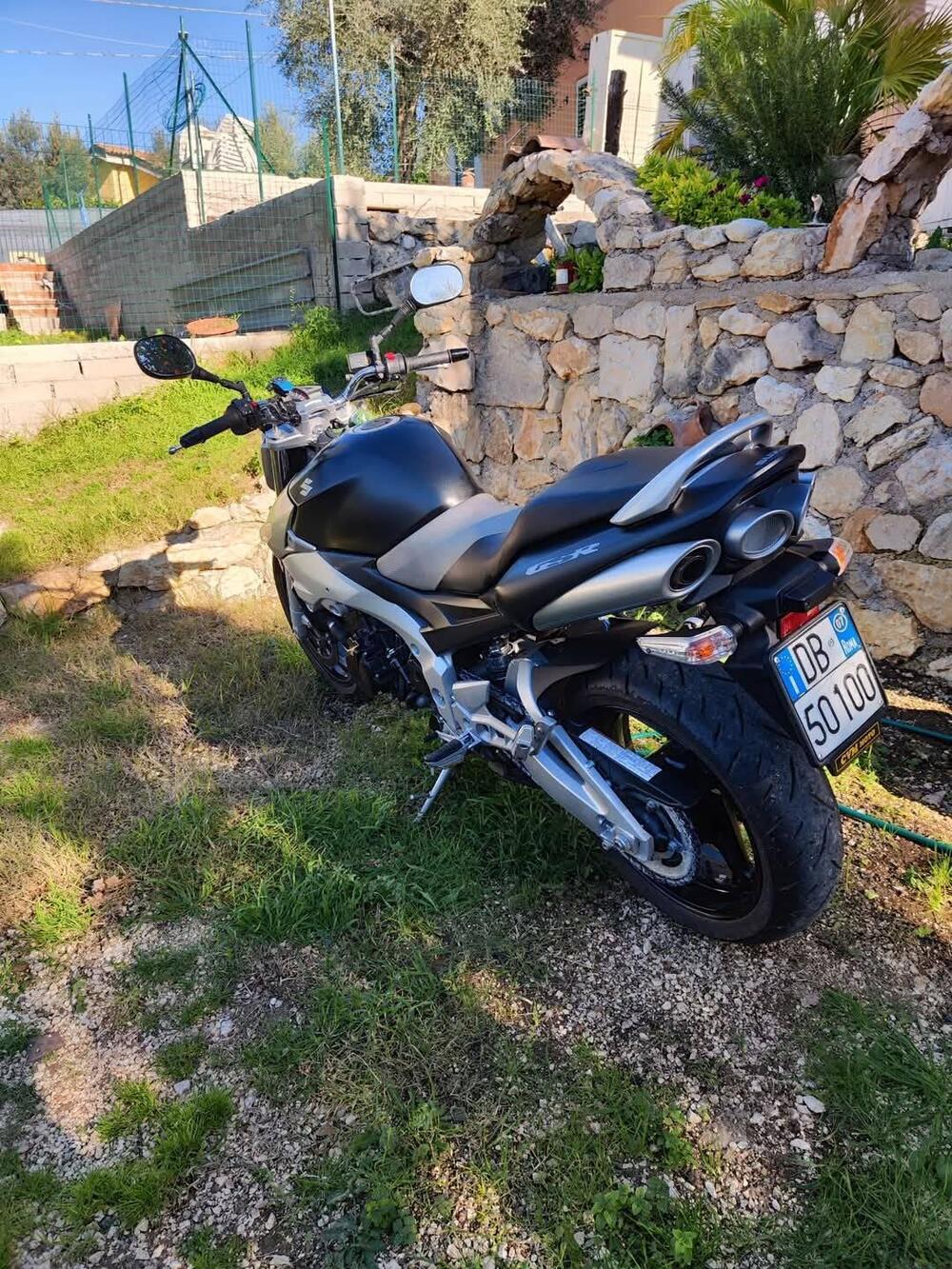 Suzuki GSR 600 (2006 - 11) (7)