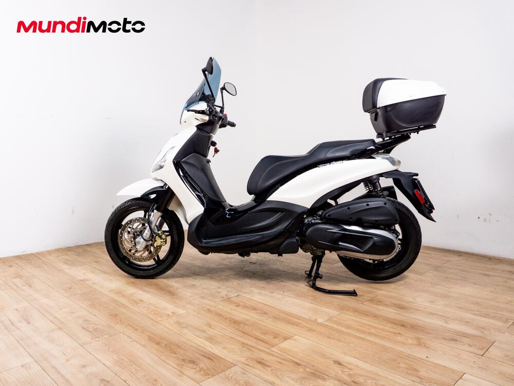 Piaggio Beverly 350 SportTouring ie ABS (2011 - 17) (6)