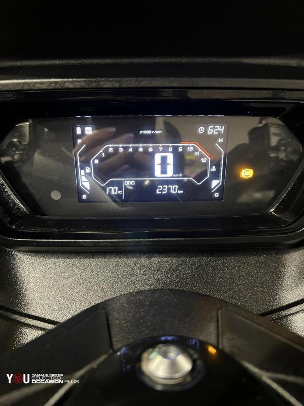 Yamaha X-Max 300 (2021 - 24) (3)