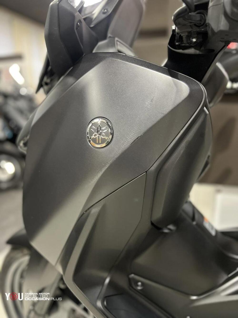 Yamaha X-Max 300 (2021 - 24) (13)