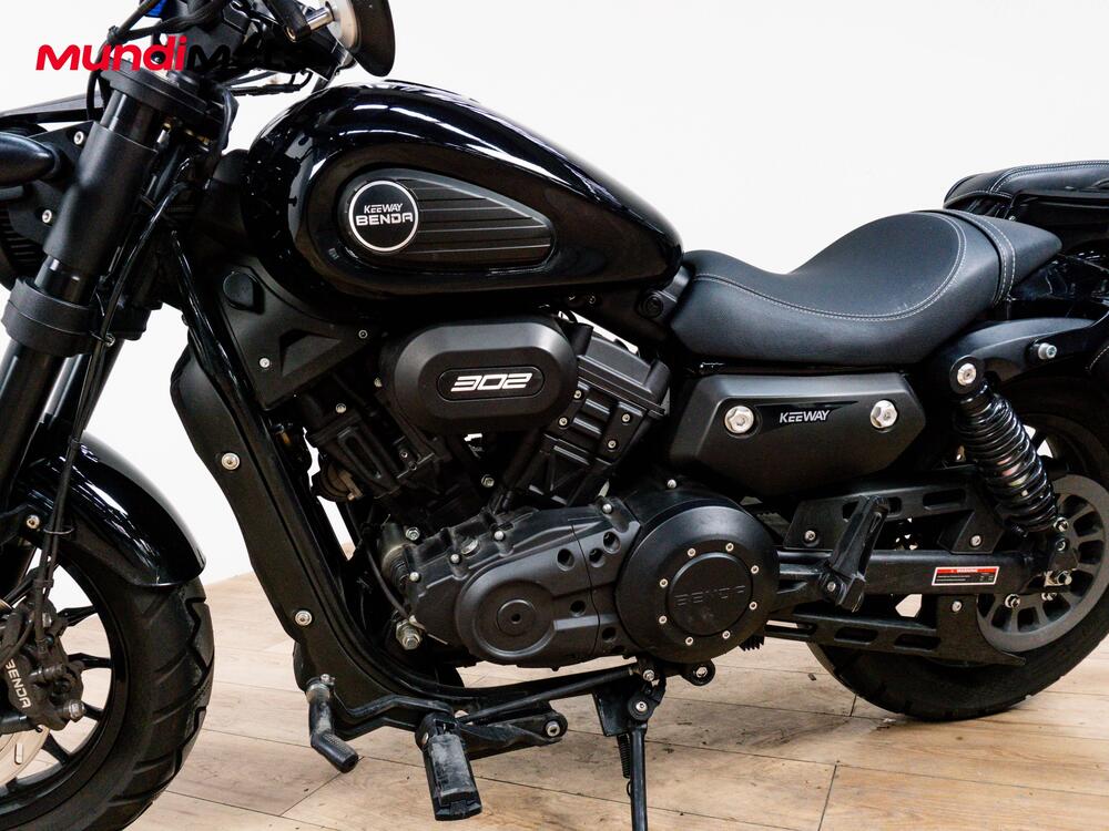 Keeway Motor V302 C (2022 - 26) (9)