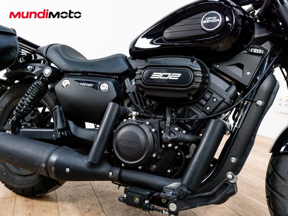 Keeway Motor V302 C (2022 - 26) (2)