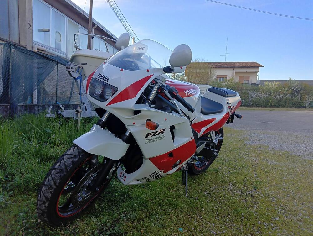 Yamaha FZR 250 R 3LN Deltabox Combination (2)