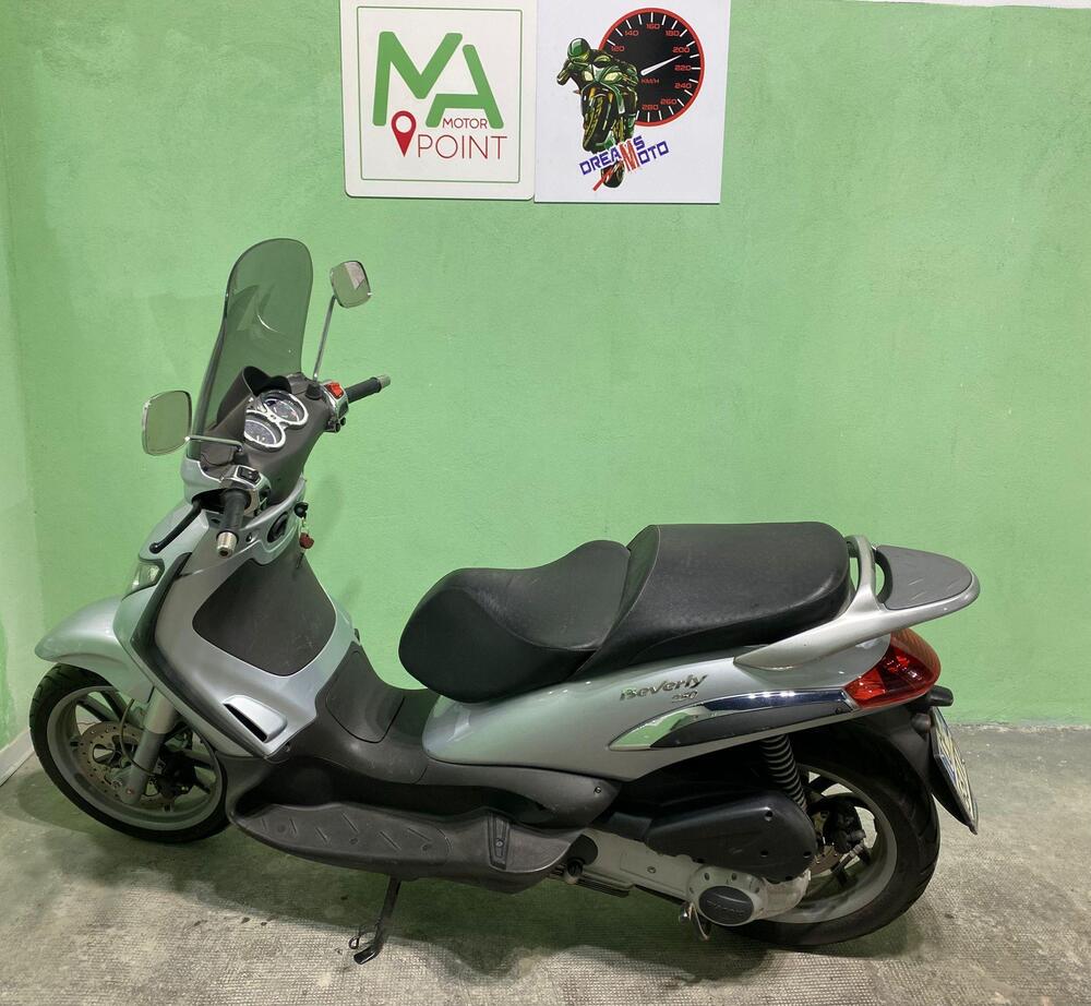 Piaggio Beverly 250 (2004 - 05)