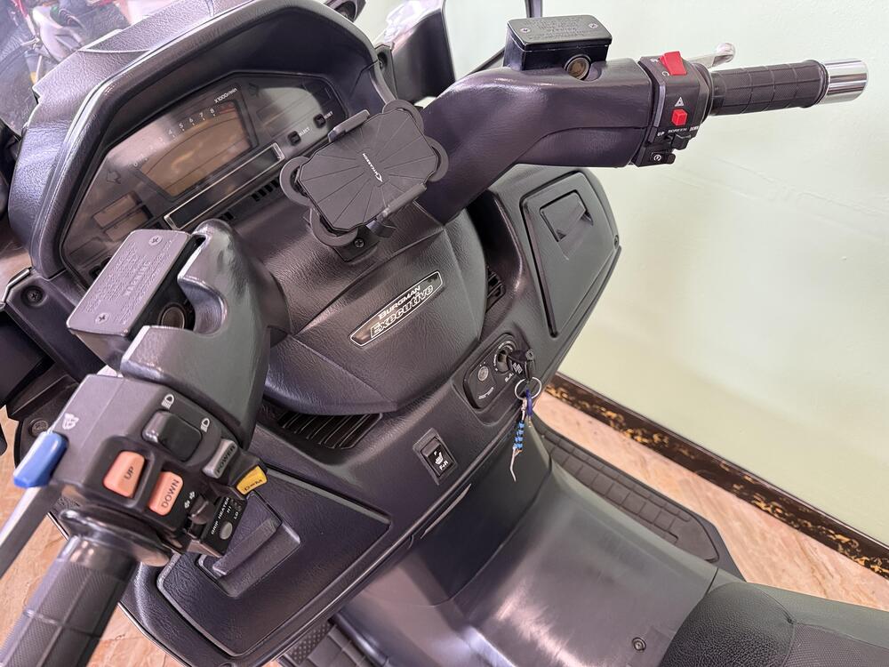 Suzuki Burgman AN 650 Executive ABS (2006 - 12) (9)