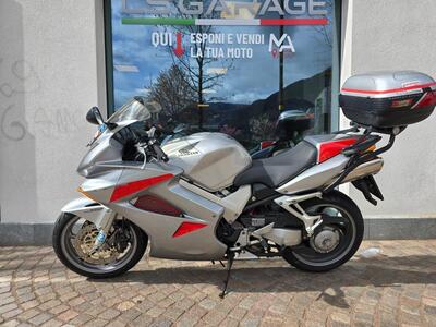 Honda VFR 800 (2002 - 05) usata