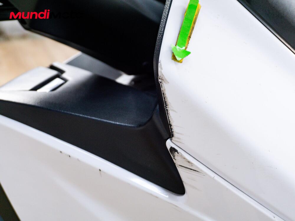 Suzuki Burgman 400 (2022 - 24) (14)